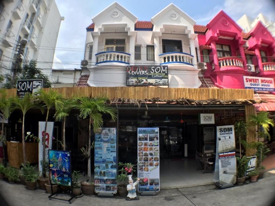 Som Guesthouse Patong Екстериор снимка